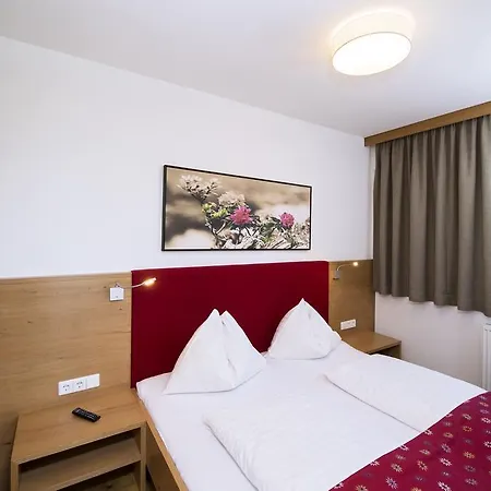 Alpenrose Nassfeld Sonnenalpe Nassfeld