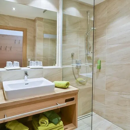 Alpenrose Nassfeld * Sonnenalpe Nassfeld